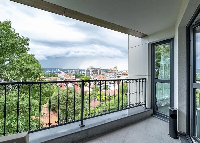 Boutique 1 Bedroom With Private Parking And Port View Апартаменты