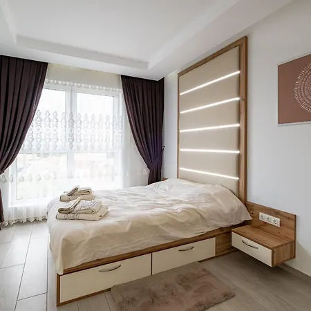 דירה Boutique 1 Bedroom Apartment With Private Parking And Port View