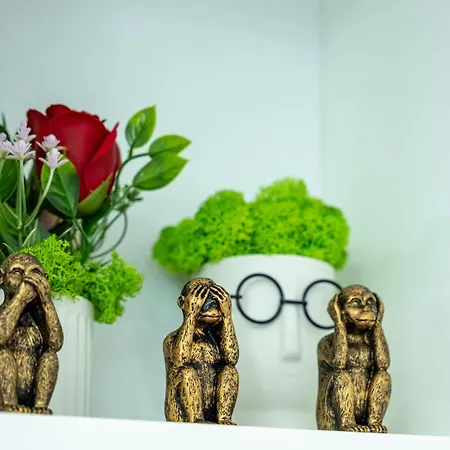 Boutique 1 Bedroom With Private Parking And Port View * Varna