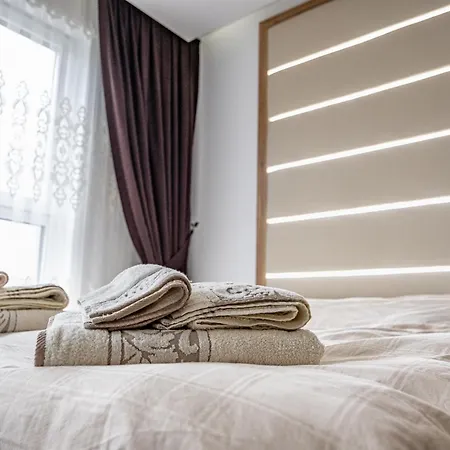 Boutique 1 Bedroom With Private Parking And Port View Varna