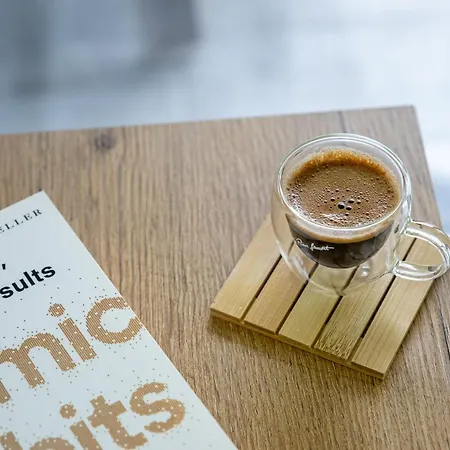 Boutique 1 Bedroom With Private Parking And Port View *