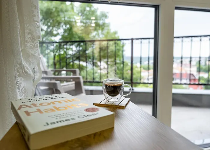 Boutique 1 Bedroom With Private Parking And Port View Apartmán